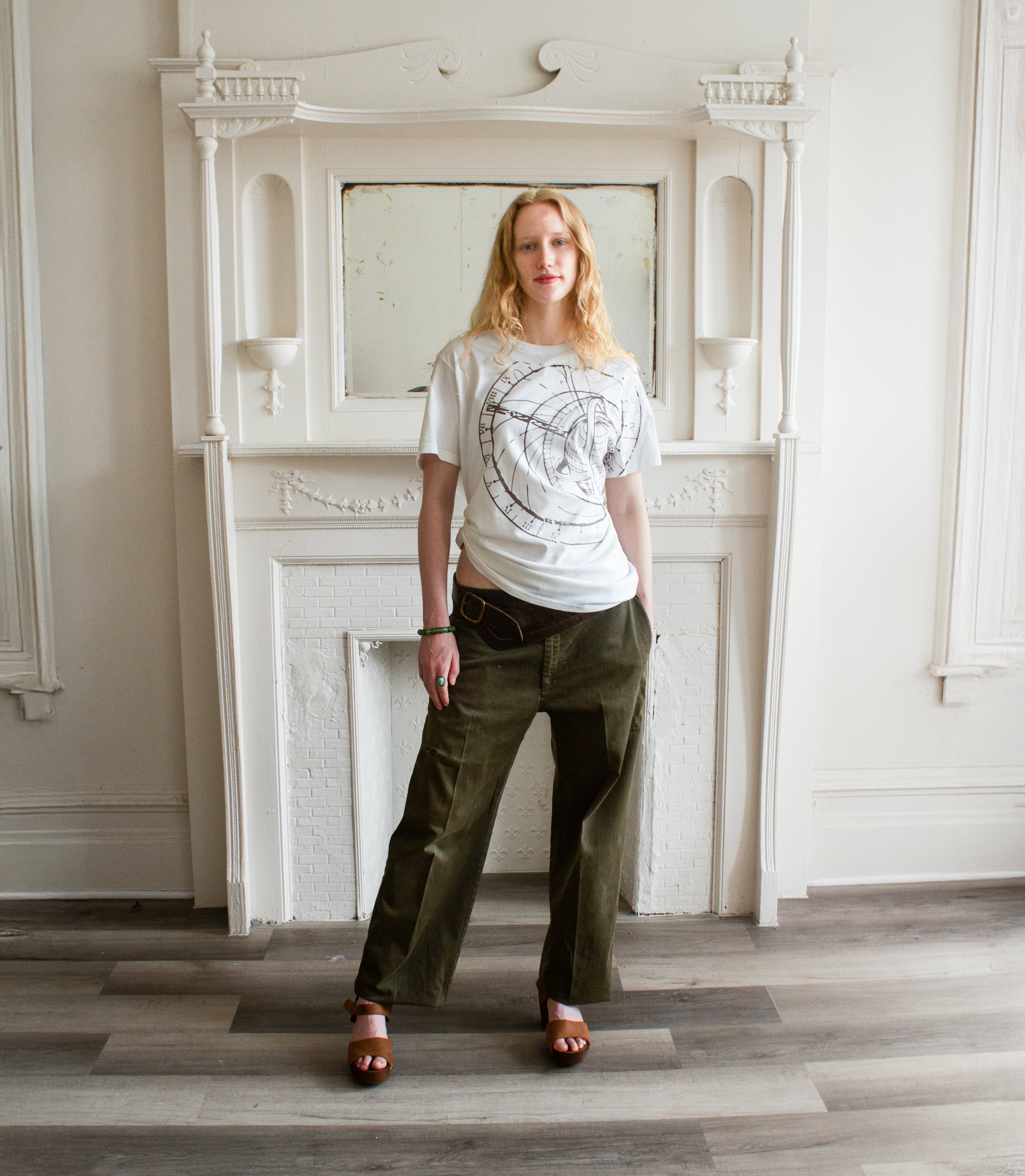 Cinched Atlas Graphic Tee