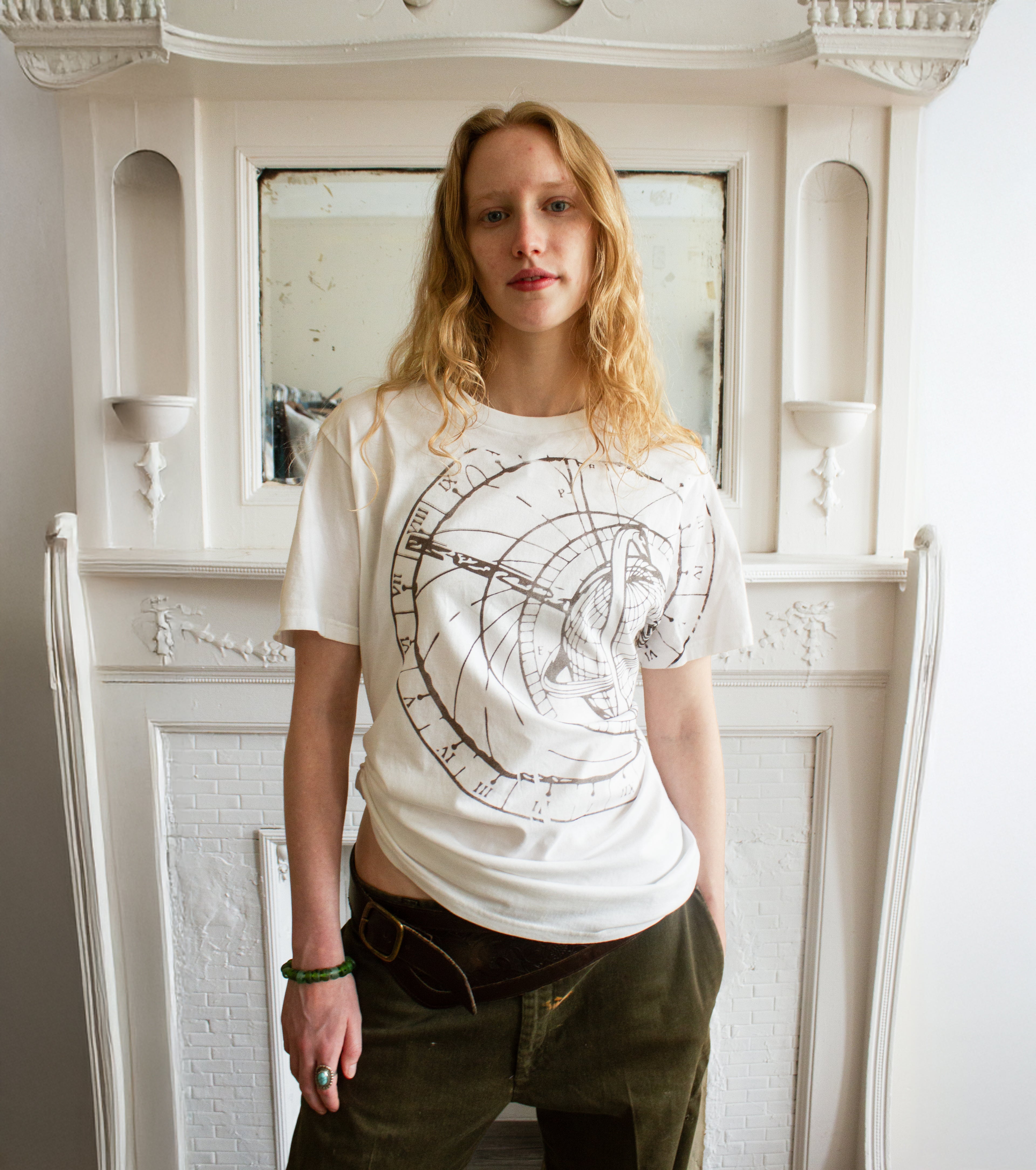 Cinched Atlas Graphic Tee
